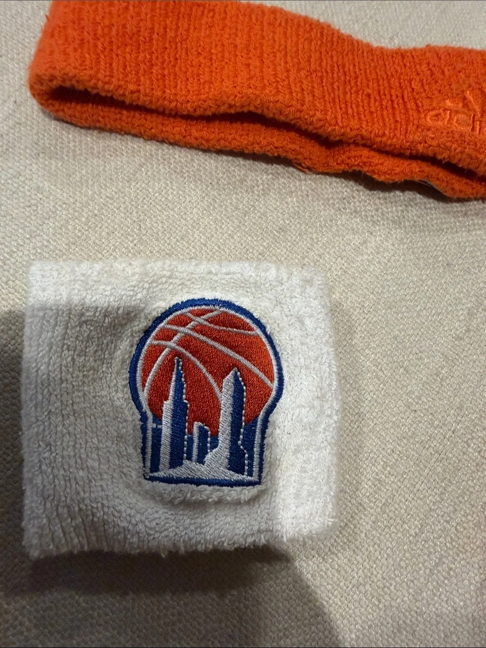 new york knicks adidas 3 pc wristbands and headband set